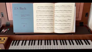 Bach famous little C minor Prelude in C Minor for lute BWV 999 on Roland C-30 digital harpsichord