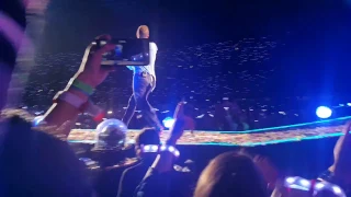 Coldplay - A Sky Full of Stars (Reprise + Wedding Proposal) Live in Melbourne 2016