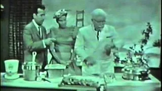 Colonel Harland Sanders shows Tennessee Ernie Ford & Minnie Pearl how he cooks his KFC chicken