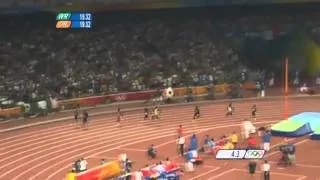 Usain bolt - 200m WR 19.30  - Commentaire français - Pekin (2008)