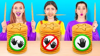 NO Hands VS ONE Hand VS TWO Hands! COLOR FOOD CHALLENGE! 100 Layers of Food by 123 GO! CHALLENGE