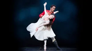 The Nutcracker Act I pas de deux (Anna Rose O'Sullivan, Marcelino Sambé of The Royal Ballet)