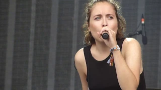 Alice Merton - No Roots @ Osheaga 2018 in Montreal