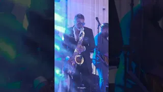 Hector Dias | Lionel Richie " Hello " ( sax cover)