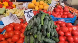 Бердянск.Набережная, цены на овощи.