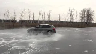 Audi Q5 Ice Drift SlowMotion