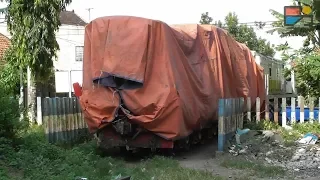 Crashed Locomotive is Sent to Workshop