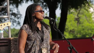 Robben Ford & Ruthie Foster - "Call It Stormy Monday" (Live at the Dallas International Guitar Show)