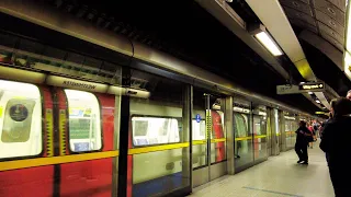 Inside Wesminster Underground Station