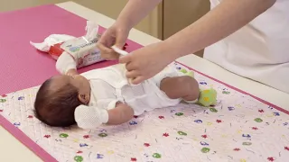 NUH How to change a baby's diaper