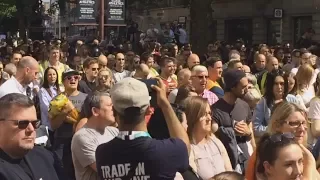 Manchester: Grieving Crowd Sings "Don't Look Back In Anger"