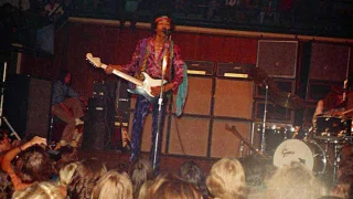 Jimi Hendrix- K.B. Hallen, Copenhagen, Denmark 9/3/70 (1st, 2nd, 5th source merge)