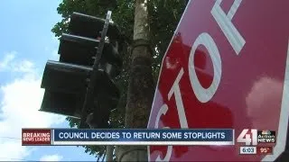 Stoplights in Kansas City make their return to some intersections