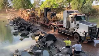 Road trains at Cahills crossing on East Alligator river (Kakadu National Park, Australia)