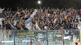 L'INGRESSO DEI BENEVENTANI A CASERTA - ULTRAS ITALIANI