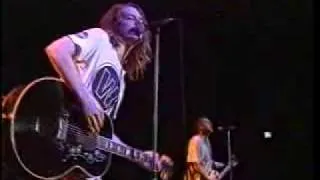 Soul Asylum - Runaway Train (Live)