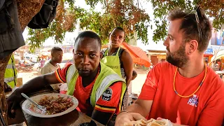 You can't miss this street food in Uganda 🇺🇬 Kampala