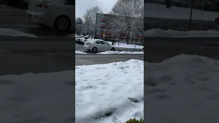 Road rage incident turns into a snow fight in Vancouver | Daily Hive News