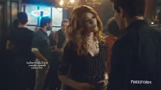 Shadowhunters 2x20  Celebration at the Club Clary Simon Talk Season 2 Episode 20 Finale