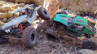 Axial Wraith Spawn & Capra Trailing & Ice Crawling on the Frozen Creek!!