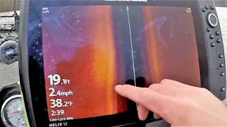 How to use a Fish Finder to Catch Fish - Humminbird Helix 12