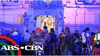 Black Nazarene devotees fill up Quiapo church