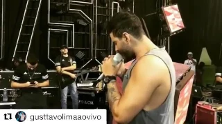 Gusttavo lima soltando a voz antes do show