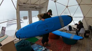 Зимний сёрфинг на Камчатке 🏄‍♀️ Урок от Антона Морозова   первая серия