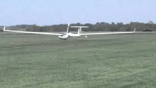 DG-800B Motor Glider Takeoff RWY 27 | KSYN