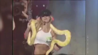 Britney Spears - MTV VMA 2001 Rehearsal Rare Scenes - I'm A Slave 4 U - HD