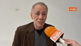 Roberto Vecchioni alla festa dell'Europa: "È il denominatore comune in un mondo destinato a cam...