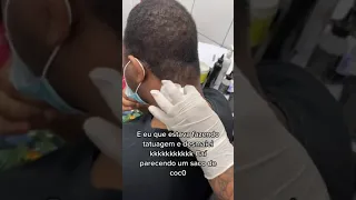 Ele desmaiou fazendo tatuagem 😱 quase morre
