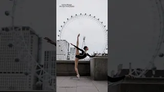 IT WAS TOO COLD FOR THIS 🥶 #ballet #ballerina #london #londoneye