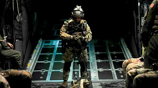 U.S. Army Special Forces Green Berets |  Nighttime Combat Jump!