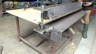 Homemade Chunky Sheet Metal Folder (a bender / brake for weldmesh and other flat things)