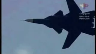 NEW-2009 Sukhoi Su-47 Berkut Golden Eagle - HQ - High QUality.MP4