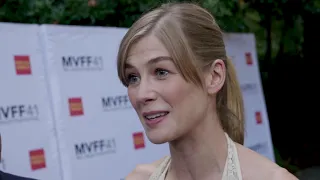 MVFF41 Opening Night Red Carpet with Rosamund Pike & Matthew Heineman for A PRIVATE WAR