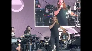 Tim Minchin’s hilarious act on stage