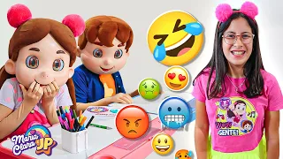 Maria Clara e JP na história do dever de casa de Emoji