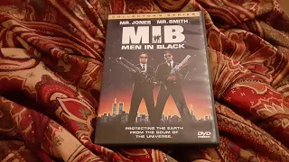 Opening to Men In Black 2000 DVD