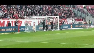 Mainz 05 - FC Bayern: Lothar Matthäus amüsiert die Fans