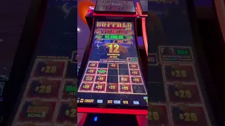 Landed two maxed out major on Buffalo Link. Back to back, same machine.