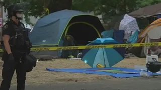 Police clear parks in downtown Portland