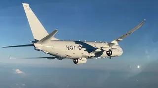 Два истребителя Су-30 сопроводили самолет Boeing P-8 Poseidon над акваторией Черного моря