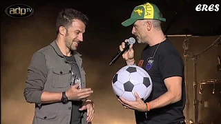 Un angelo distesso al sole (con Alessandro del Piero. Live at Sydney. Tour Noi)