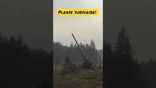 🇷🇺🇺🇦 Watch World's most powerful artillery gun #Russian 203 mm 2S7M #Malka pounding #Ukraine.