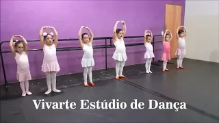 Baby Class Vivarte Estúdio de Dança- Dançado Bruxinha Catarina Bailarina