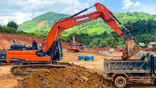 🔴Big Doosan Excavator DX300 Loading Dumper Trucks - Mining Works