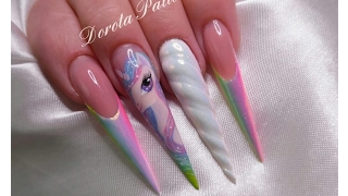 Unicorn nails, unicorn nail art, unicorn horn tutorial nails, rainbow shiny unicorn 3D gel horn