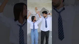 Cutest school love story ❤️🙈 #varunbundela #comedy #funnyvideo #shorts